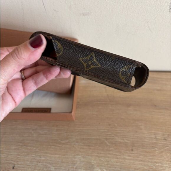 Authentic Louis Vuitton monogram case - Picture 6 of 6
